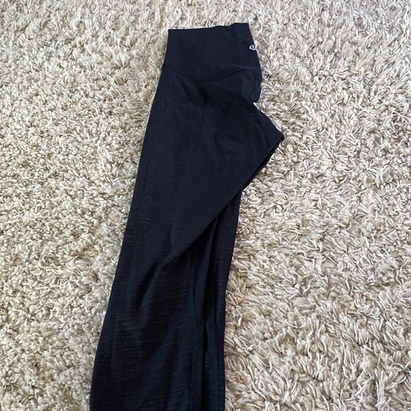 Align capris - Picture 3 of 4